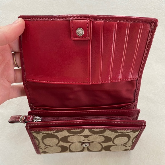 Coach Signature Bifold Wallet - Beige & Red - Picture 7 of 11